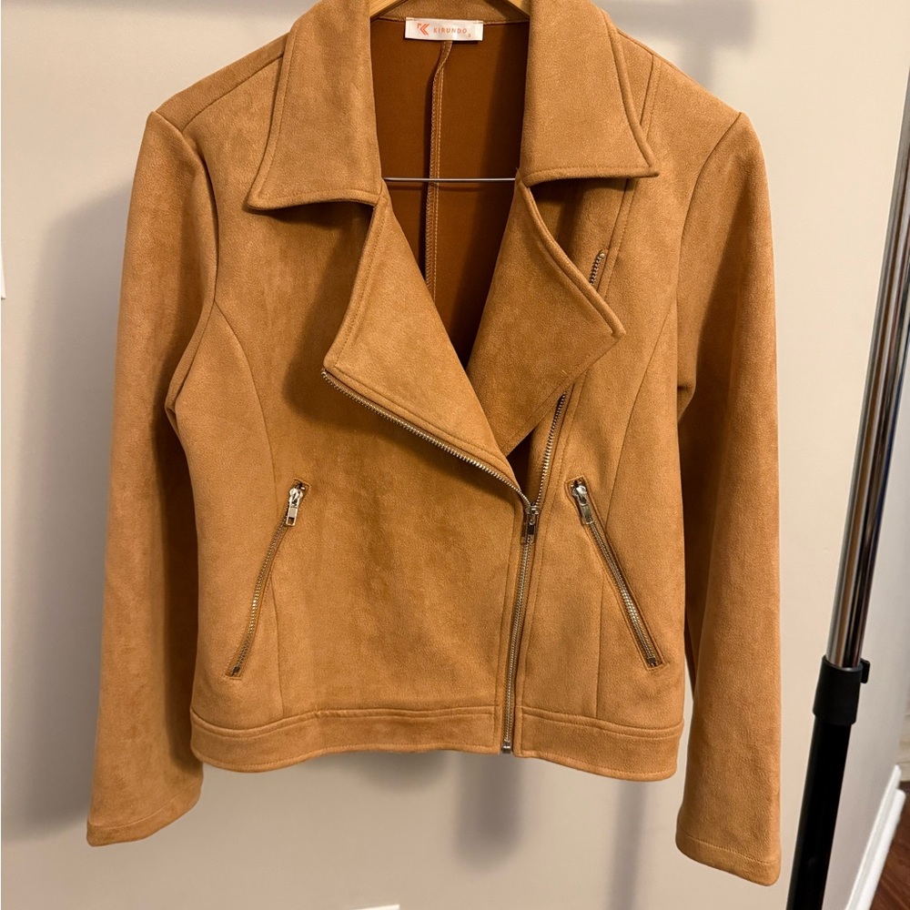 Chic Tan Faux Suede Jacket Size Small Chic Casual, Biker, City Vibes